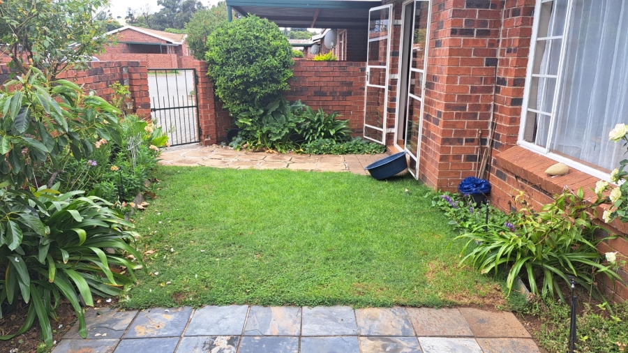 2 Bedroom Property for Sale in West Village Gauteng