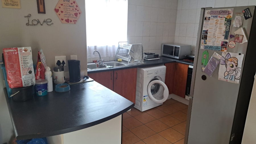 2 Bedroom Property for Sale in West Village Gauteng