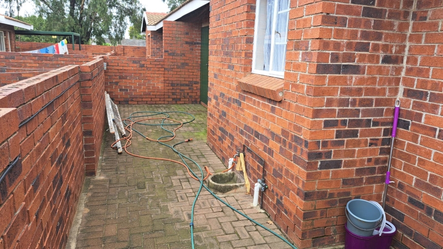 2 Bedroom Property for Sale in West Village Gauteng