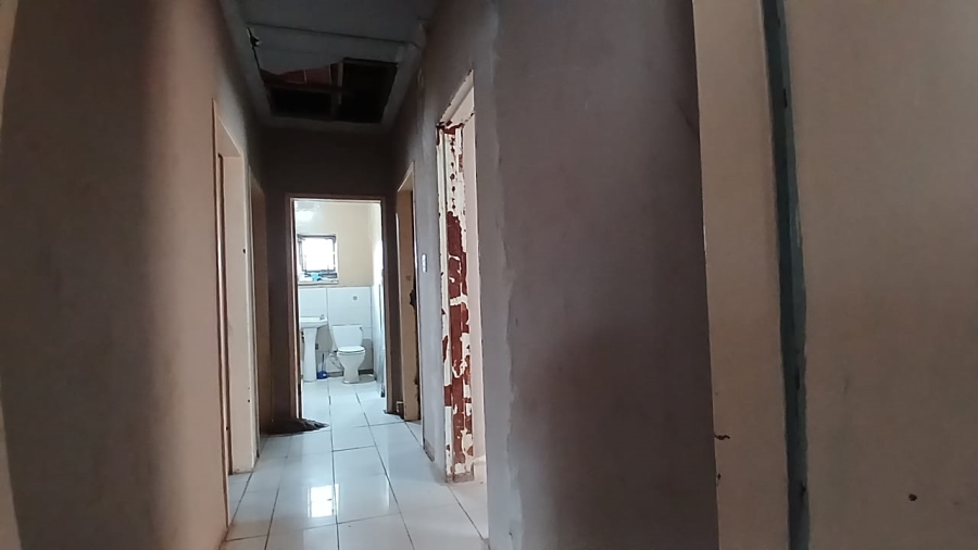 3 Bedroom Property for Sale in Westonaria Gauteng