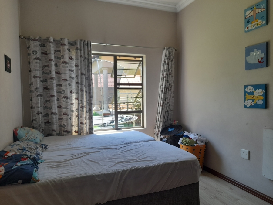 3 Bedroom Property for Sale in South Crest Gauteng