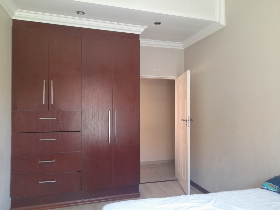 3 Bedroom Property for Sale in South Crest Gauteng