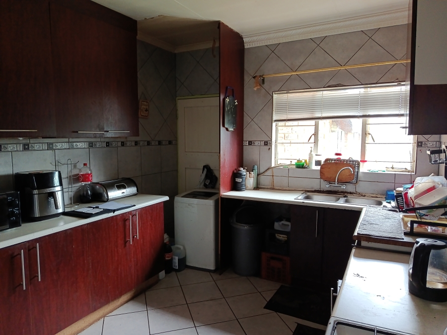 4 Bedroom Property for Sale in Krugersdorp West Gauteng