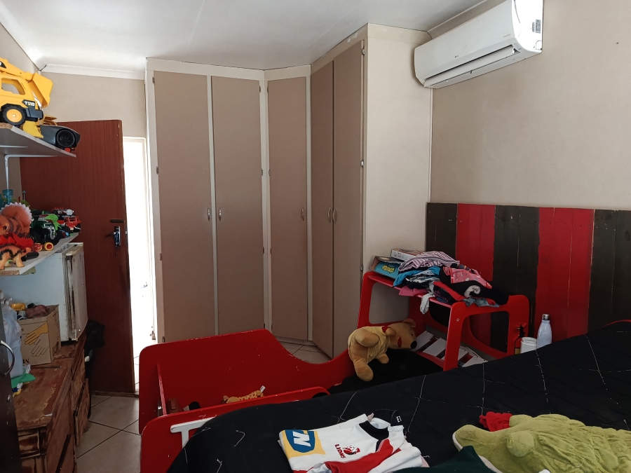 4 Bedroom Property for Sale in Krugersdorp West Gauteng