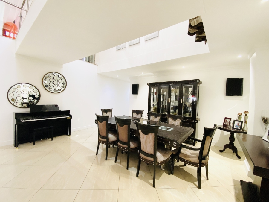 6 Bedroom Property for Sale in Blue Valley Golf Estate Gauteng