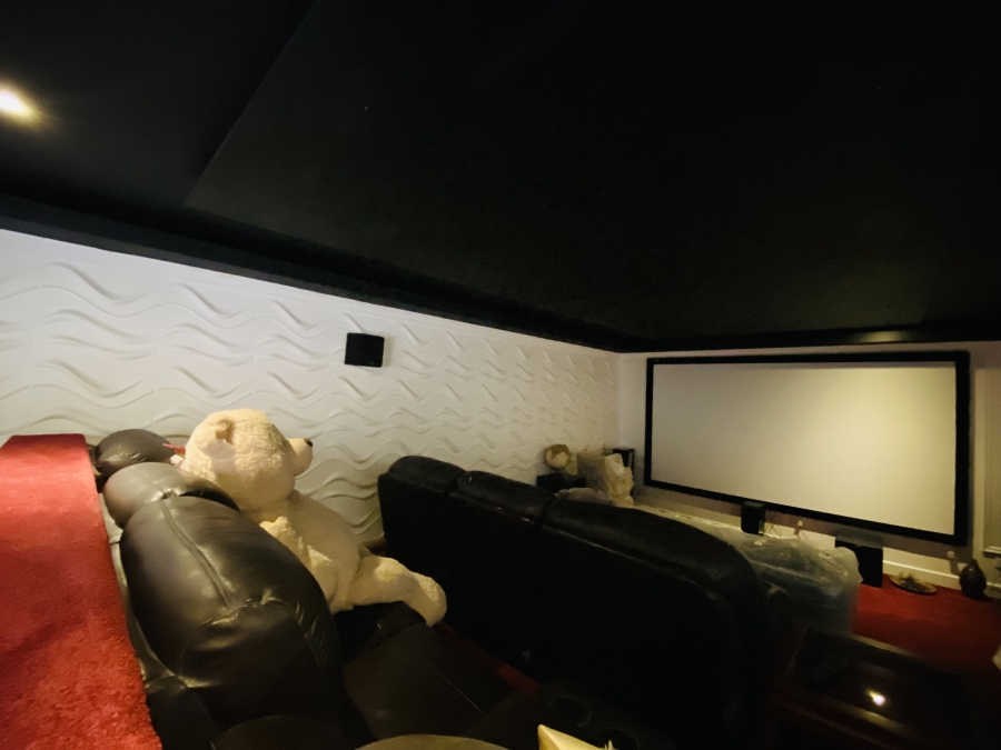 6 Bedroom Property for Sale in Blue Valley Golf Estate Gauteng