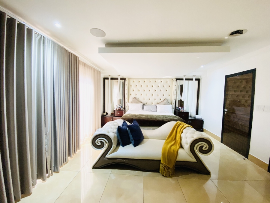 6 Bedroom Property for Sale in Blue Valley Golf Estate Gauteng