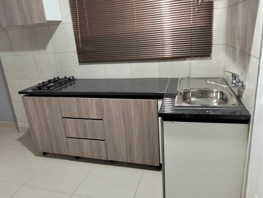 6 Bedroom Property for Sale in Glen Marais Gauteng