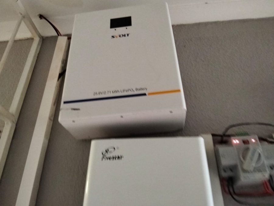 6 Bedroom Property for Sale in Glen Marais Gauteng