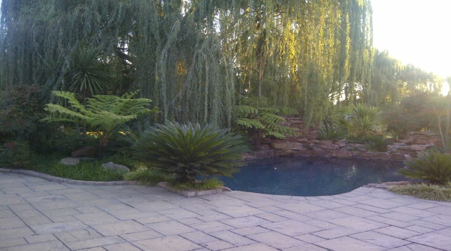 7 Bedroom Property for Sale in Zuurfontein Gauteng