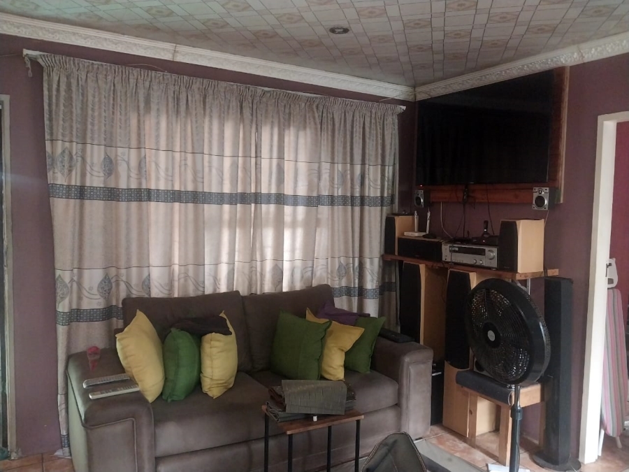 2 Bedroom Property for Sale in Soshanguve XX Gauteng