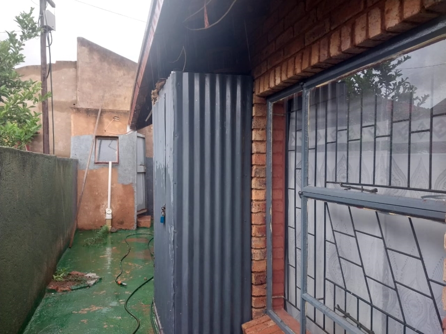 2 Bedroom Property for Sale in Soshanguve XX Gauteng