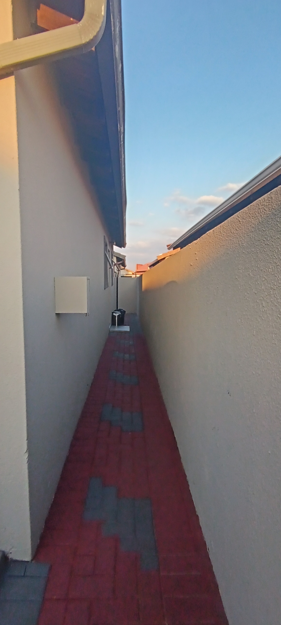 3 Bedroom Property for Sale in Windmill Park Gauteng