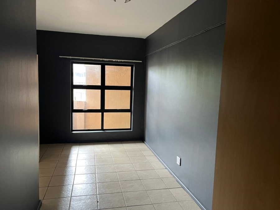 To Let 2 Bedroom Property for Rent in Milpark Gauteng