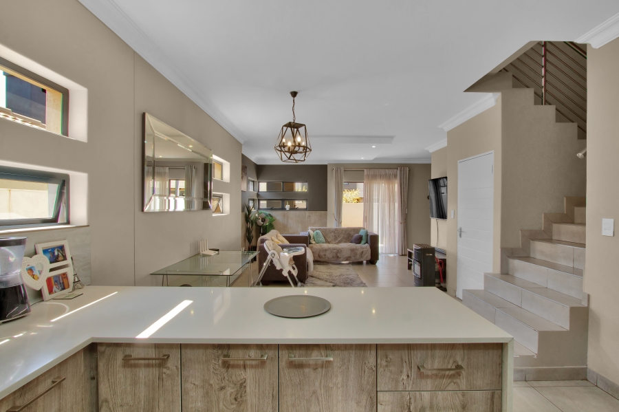 To Let 3 Bedroom Property for Rent in Equestria Gauteng