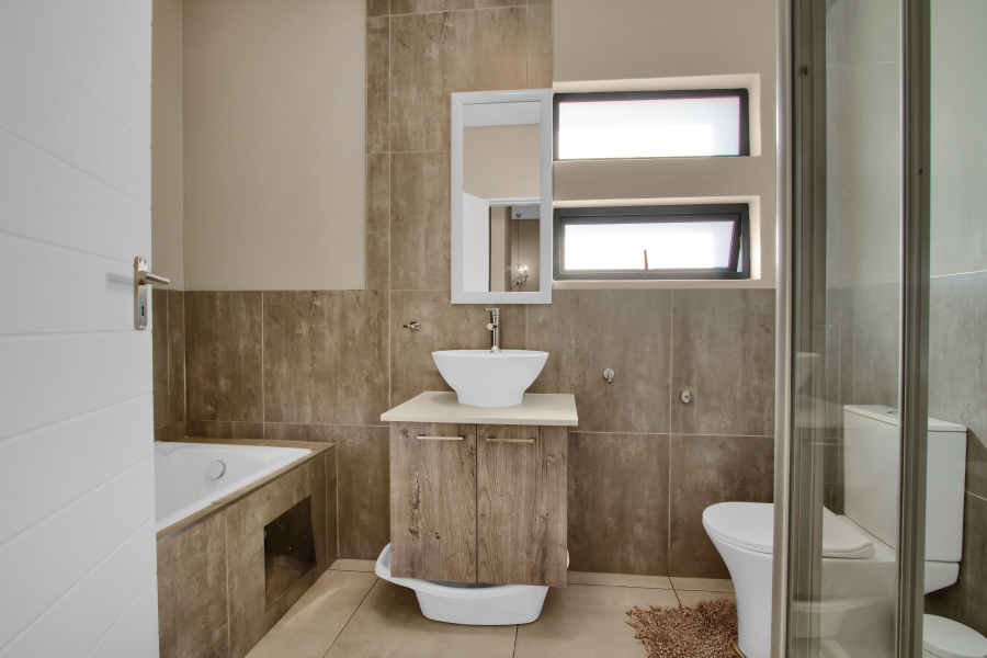 To Let 3 Bedroom Property for Rent in Equestria Gauteng