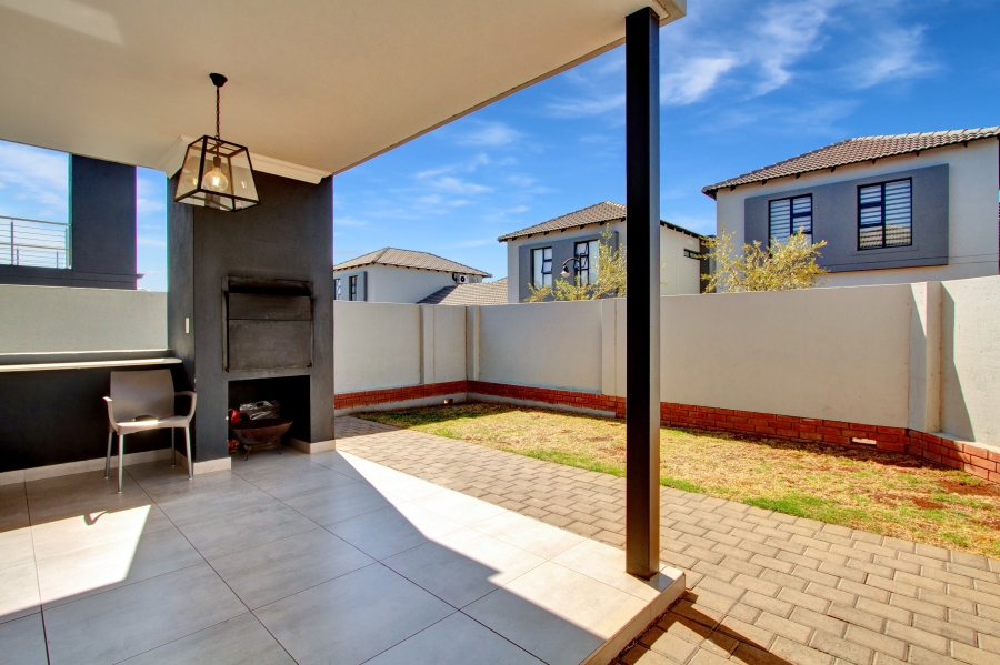 To Let 3 Bedroom Property for Rent in Equestria Gauteng