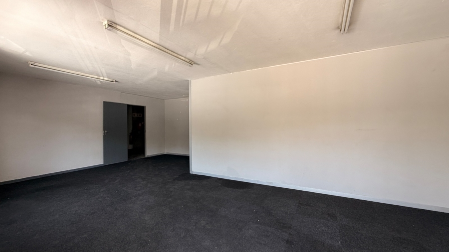 To Let commercial Property for Rent in Kosmosdal Gauteng