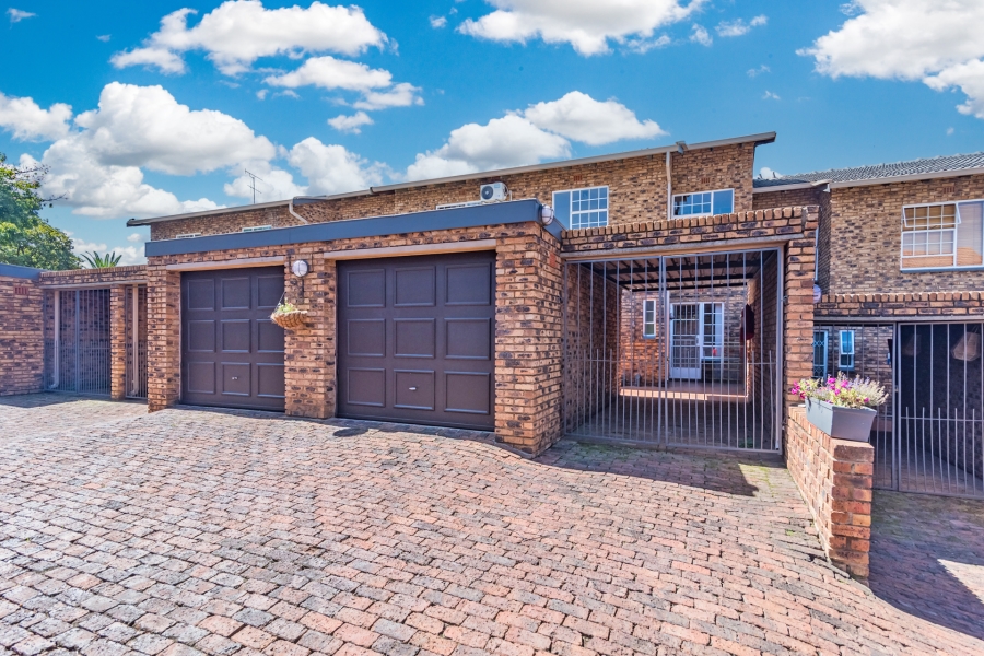 3 Bedroom Property for Sale in Fairland Gauteng