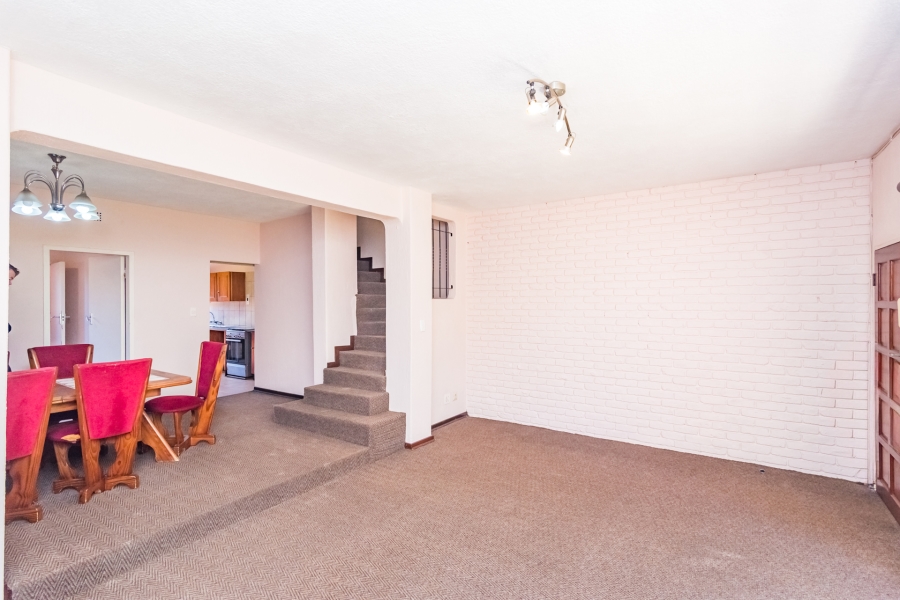 3 Bedroom Property for Sale in Fairland Gauteng