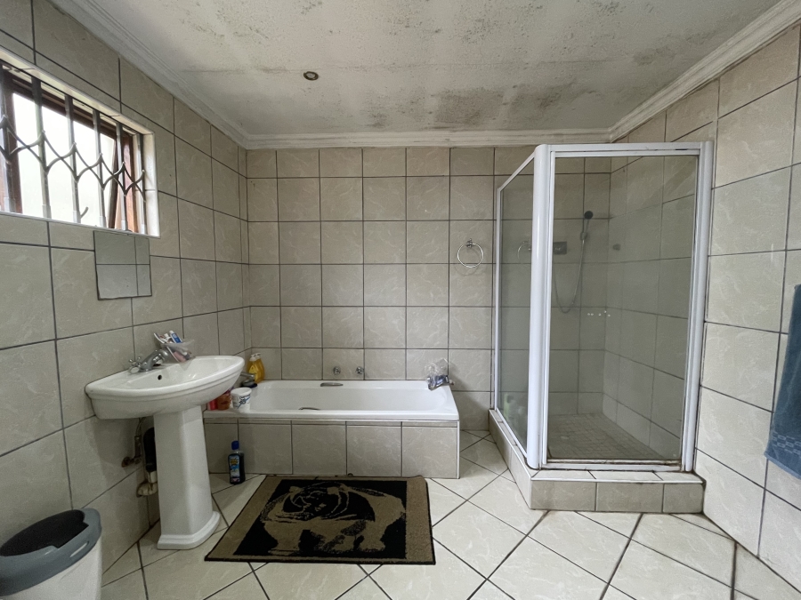 4 Bedroom Property for Sale in Menlo Park Gauteng