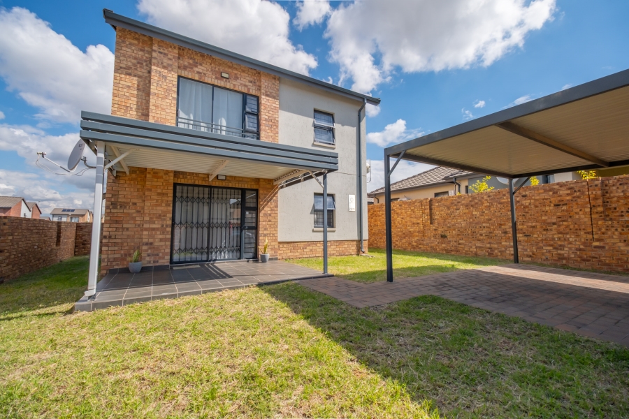 3 Bedroom Property for Sale in Nietgedacht Gauteng