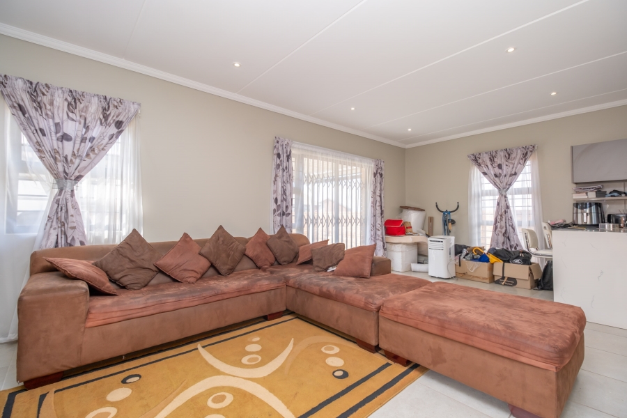 3 Bedroom Property for Sale in Nietgedacht Gauteng