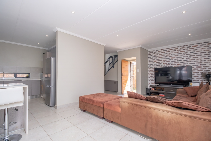 3 Bedroom Property for Sale in Nietgedacht Gauteng