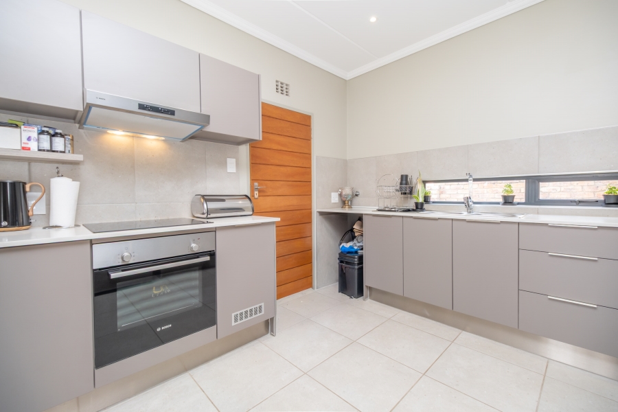 3 Bedroom Property for Sale in Nietgedacht Gauteng