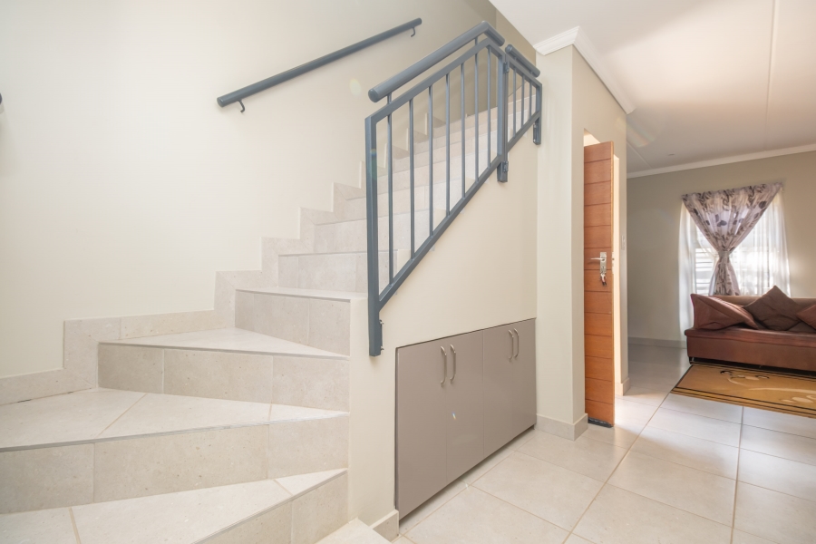 3 Bedroom Property for Sale in Nietgedacht Gauteng