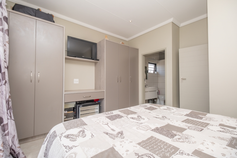 3 Bedroom Property for Sale in Nietgedacht Gauteng