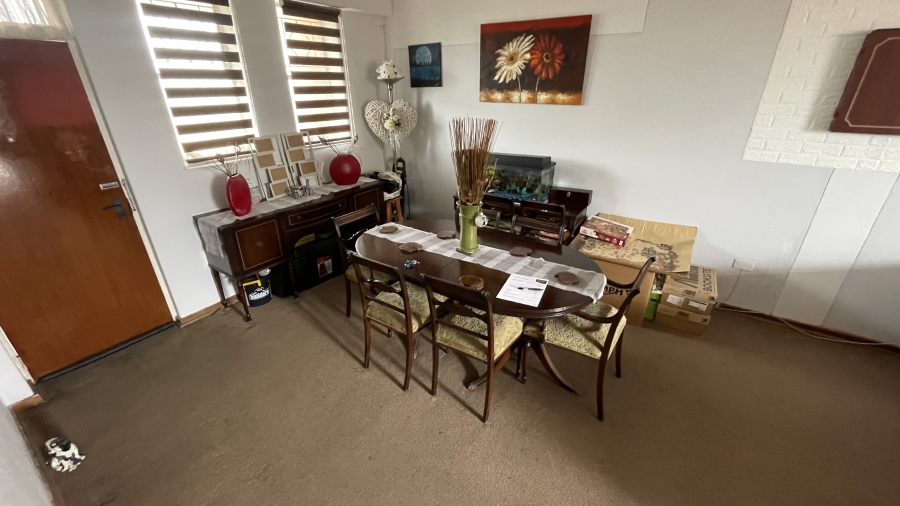 2 Bedroom Property for Sale in Kew Gauteng