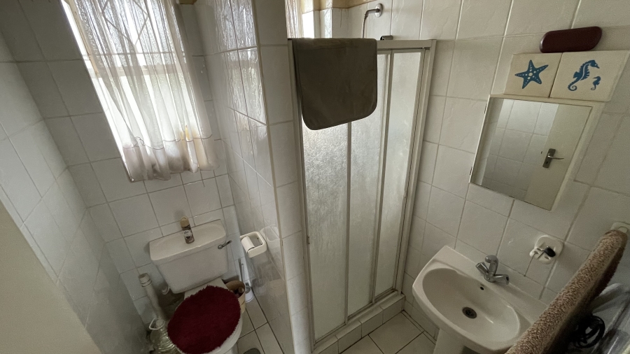 2 Bedroom Property for Sale in Kew Gauteng