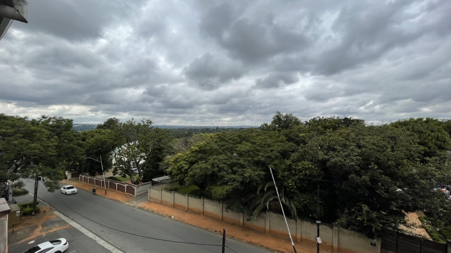 2 Bedroom Property for Sale in Kew Gauteng