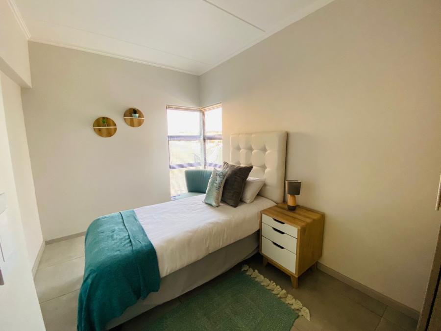 2 Bedroom Property for Sale in Glen Marais Gauteng