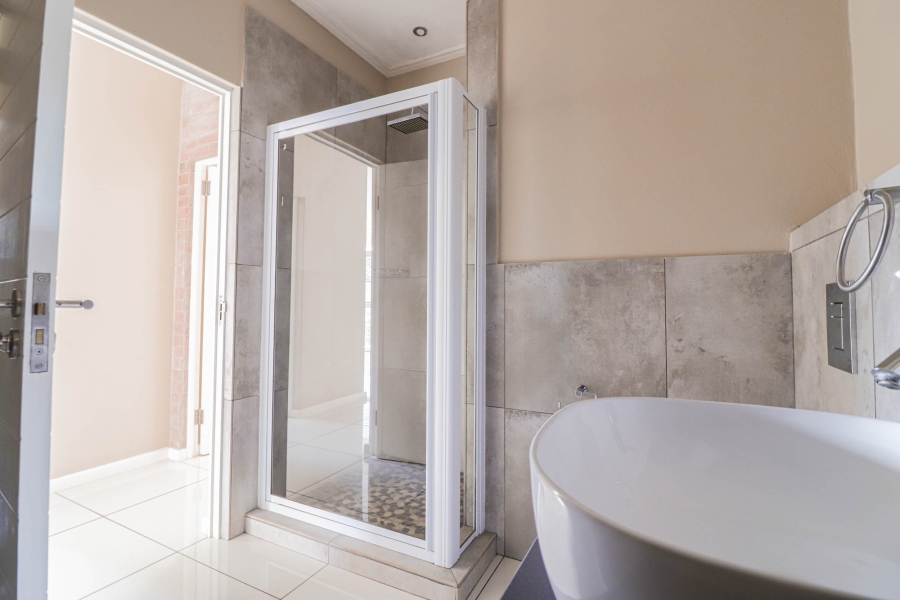 2 Bedroom Property for Sale in Bedfordview Gauteng