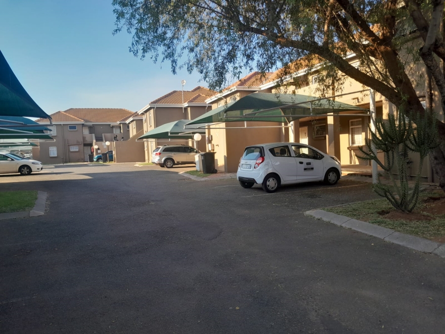 To Let 3 Bedroom Property for Rent in Florentia Gauteng