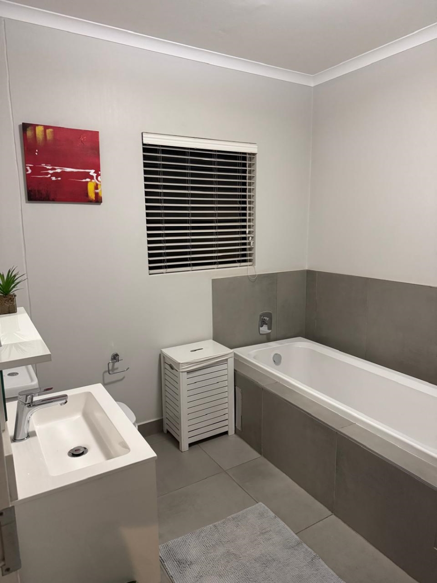 To Let 2 Bedroom Property for Rent in Morningside Gauteng