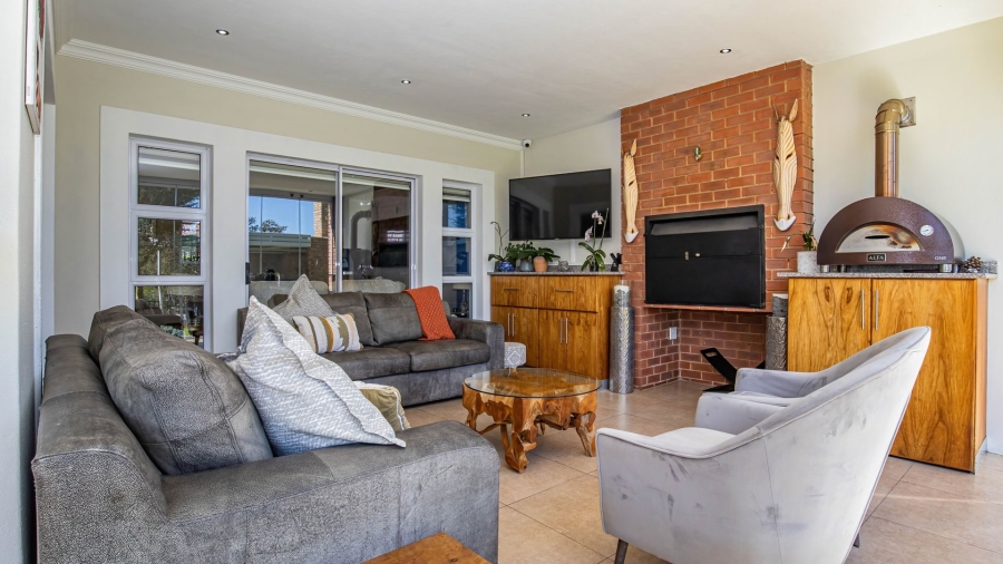 4 Bedroom Property for Sale in Rietvlei Heights Country Estate Gauteng