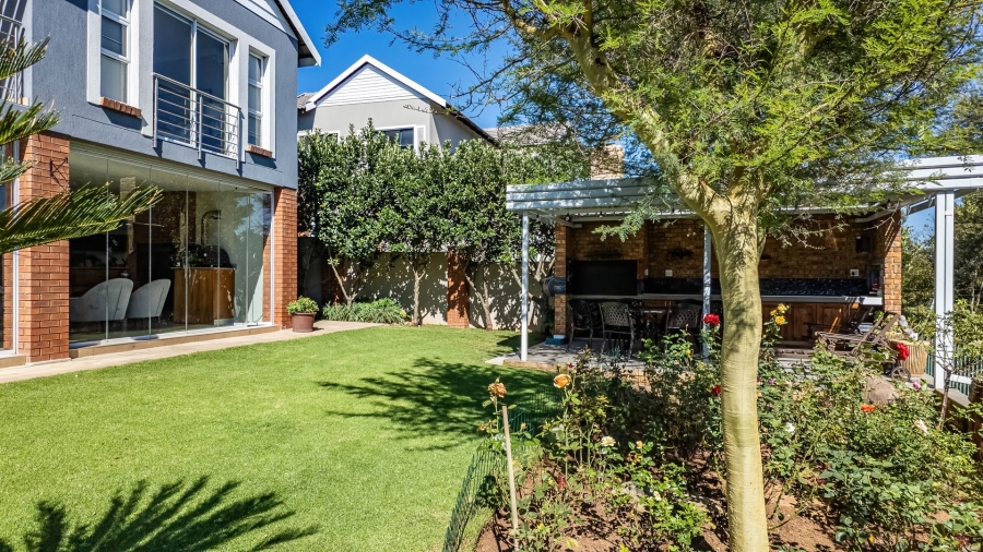 4 Bedroom Property for Sale in Rietvlei Heights Country Estate Gauteng