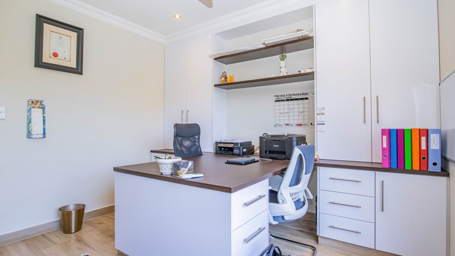 4 Bedroom Property for Sale in Rietvlei Heights Country Estate Gauteng