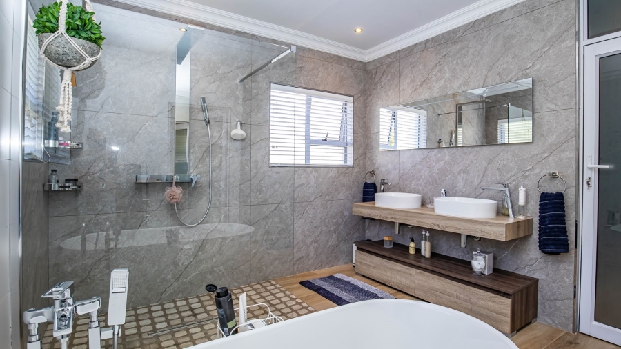 4 Bedroom Property for Sale in Rietvlei Heights Country Estate Gauteng