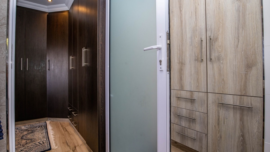 4 Bedroom Property for Sale in Rietvlei Heights Country Estate Gauteng