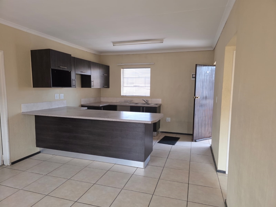 2 Bedroom Property for Sale in Honeypark Gauteng