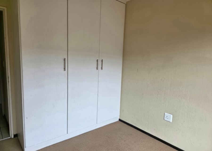 2 Bedroom Property for Sale in Honeypark Gauteng