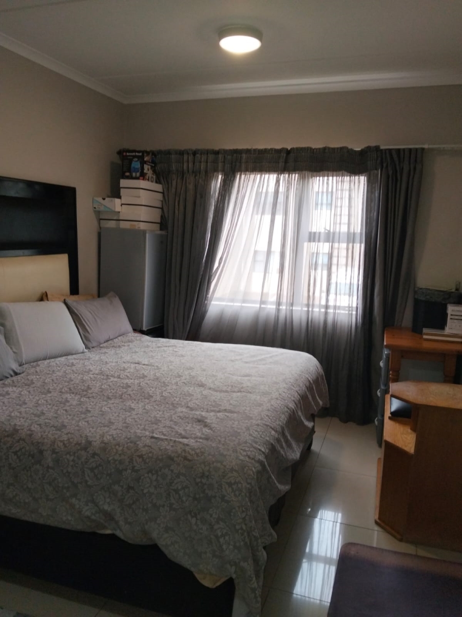To Let 2 Bedroom Property for Rent in Erasmia Gauteng