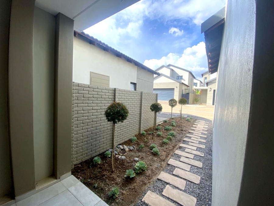 3 Bedroom Property for Sale in Fourways Gauteng