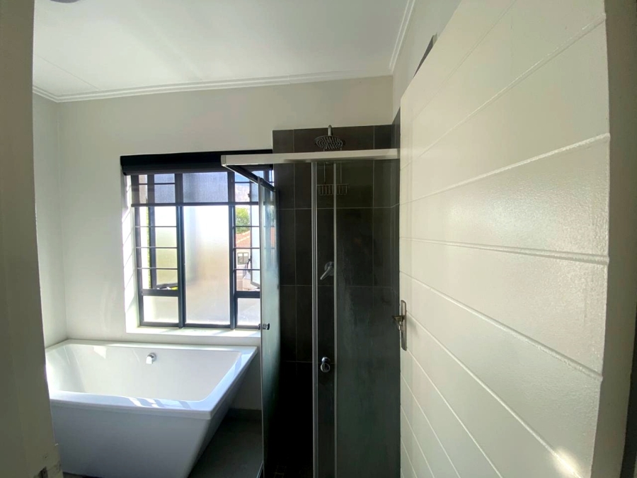 3 Bedroom Property for Sale in Fourways Gauteng