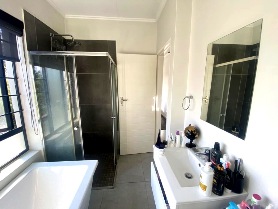 3 Bedroom Property for Sale in Fourways Gauteng