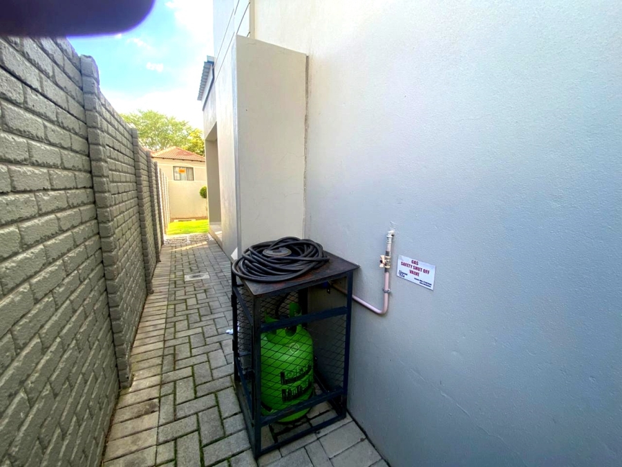 3 Bedroom Property for Sale in Fourways Gauteng